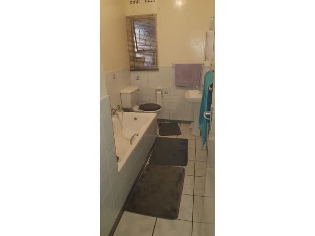 2 Bedroom Property for Sale in Rustenburg Central North West